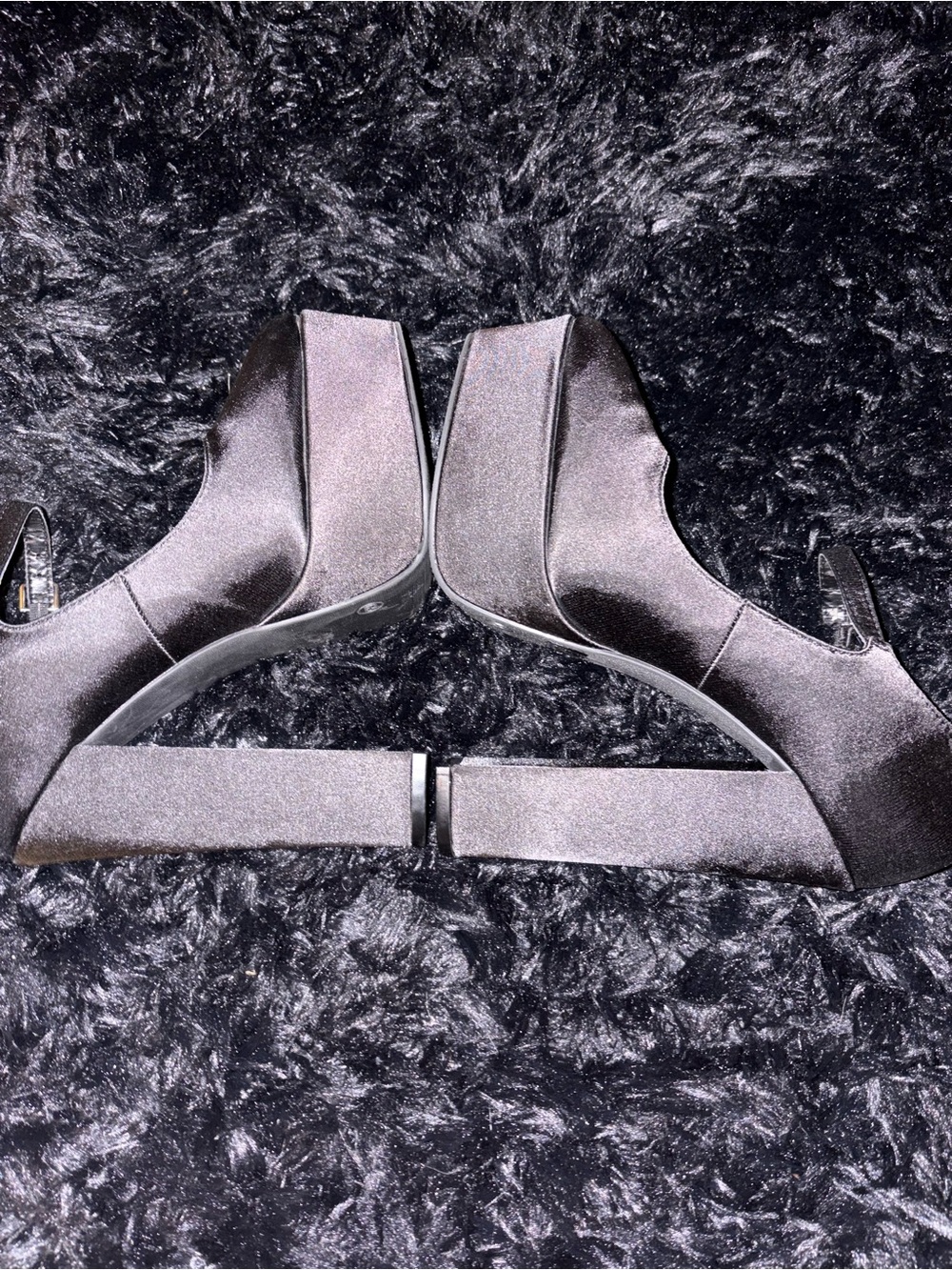 Heels - Picture 4 of 8